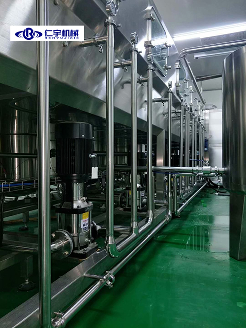 喝水用什么杯子好,桶装水灌装机用的是它