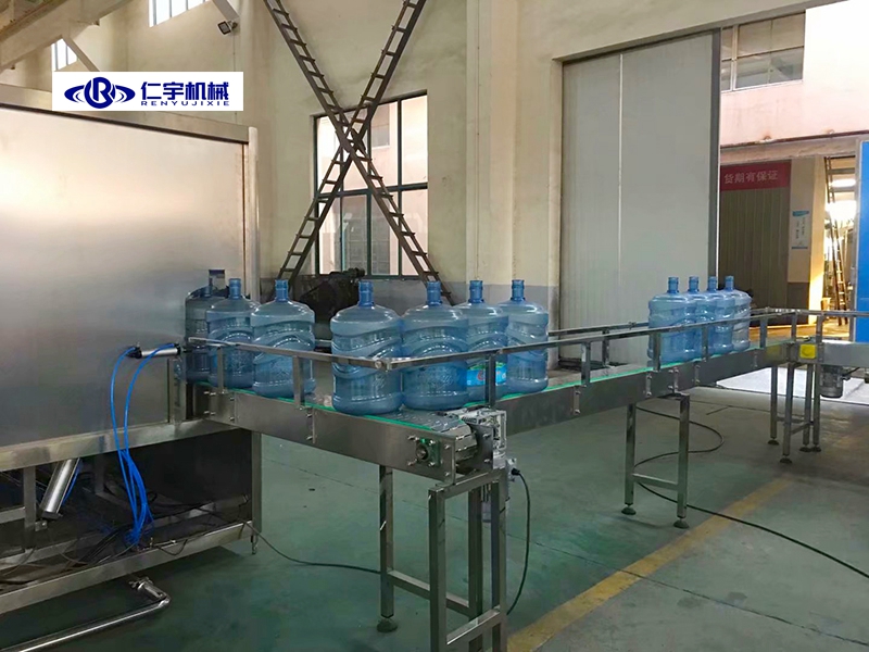 桶装水灌装机