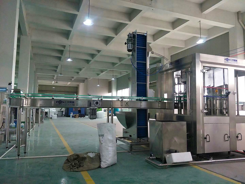 仁宇机械 仁宇机械