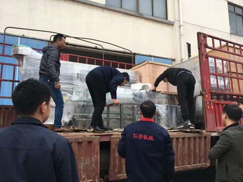 小型桶装水灌装设备 小型桶装水灌装设备