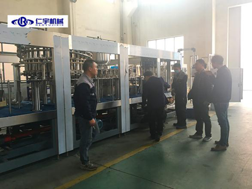 小瓶矿泉水灌装机 小瓶矿泉水灌装机