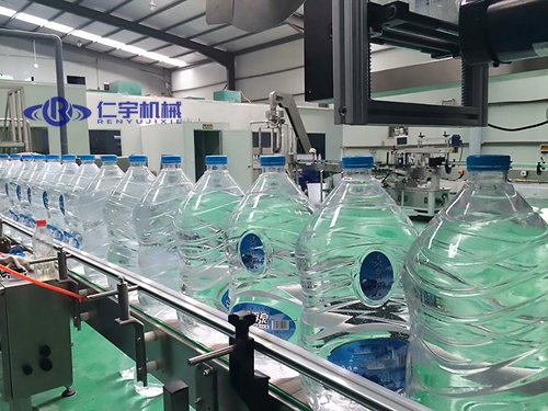 一次性桶装矿泉水设备 一次性桶装矿泉水设备