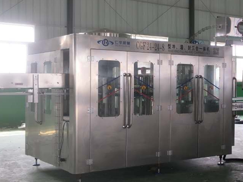 三合一灌装设备 三合一灌装设备